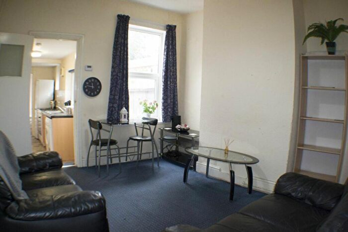 4 Bedroom House To Rent In Alton Road, B29