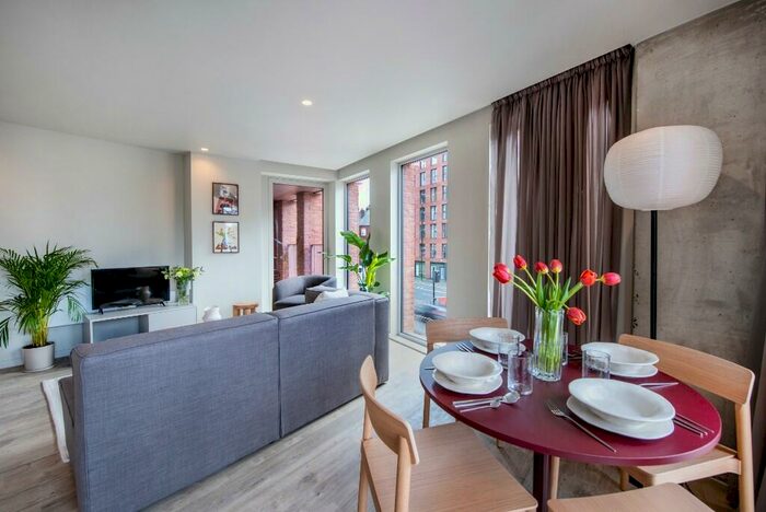 2 Bedroom Apartment To Rent In Addington Street, Manchester, Greater Manchester, M4