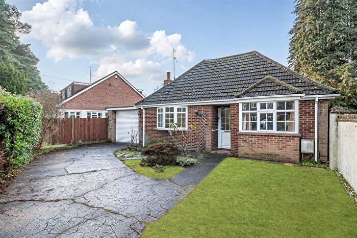 3 Bedroom Detached Bungalow For Sale In Gorse Ride North, Finchampstead, Berkshire, RG40
