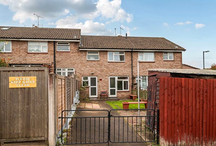 3 Bedroom Terraced House For Sale In Penfield Road, Bristol, BS2