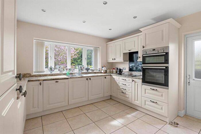 2 Bedroom Detached Bungalow For Sale In Old Ham Lane, Stourbridge, DY9