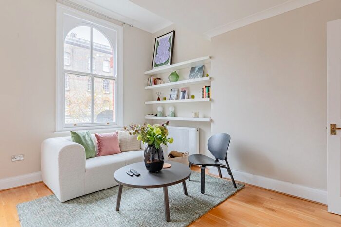 2 Bedroom Flat To Rent In Elgin Avenue, London, W9