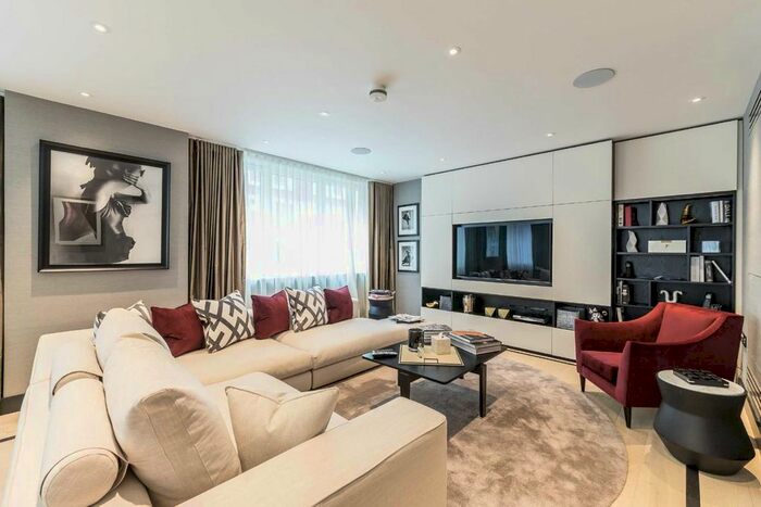 3 Bedroom Flat To Rent In Chapter Street, London, SW1P