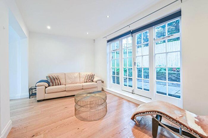 2 Bedroom Detached House To Rent In Briardale Gardens, Hampstead, London, NW3
