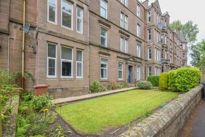 3 Bedroom Flat To Rent In Baxter Park Terrace, Stobswell, Dundee, DD4