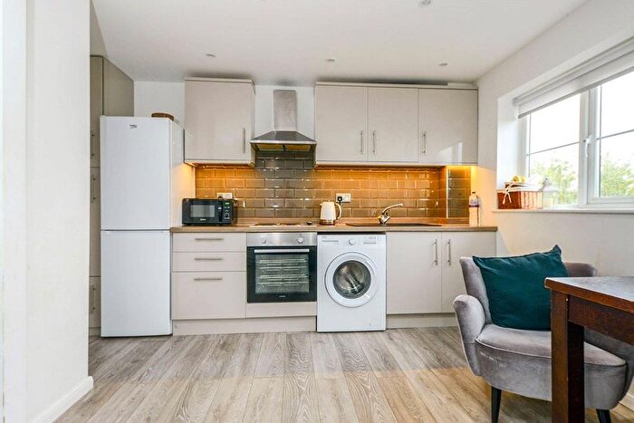 1 Bedroom Flat To Rent In Hancock Court, Borehamwood, Hertfordshire, WD6