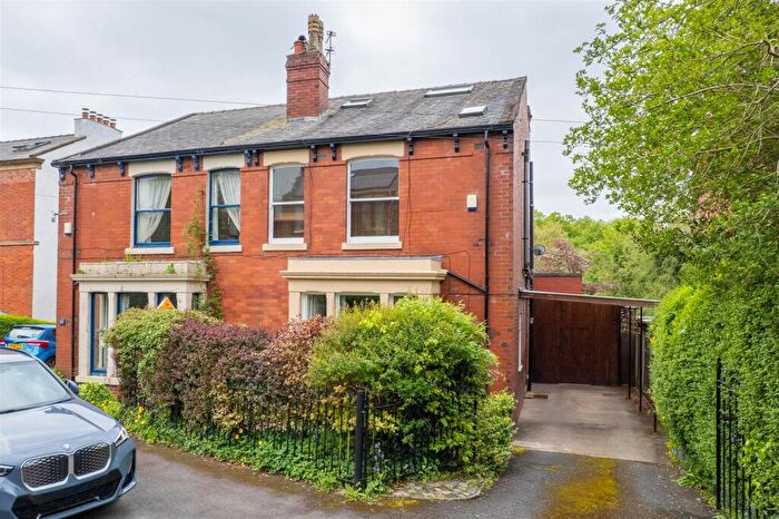4 Bedroom Semi Detached House For Sale In Lower Bank Road, Fulwood, Preston, PR2