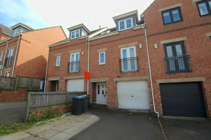 5 Bedroom Terraced House To Rent In Lily Gardens, Dipton, Stanley, Durham, DH9