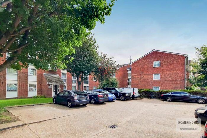 1 Bedroom Flat To Rent In Carnarvon Road, Stratford, E15