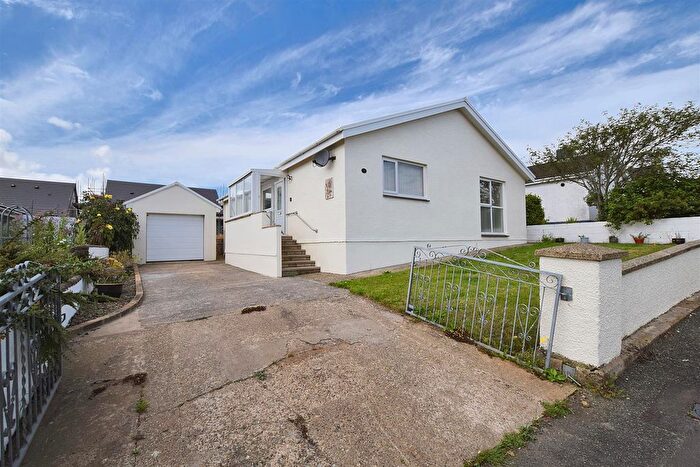 3 Bedroom Detached Bungalow For Sale In Clos Y Bigney, Fishguard, SA65