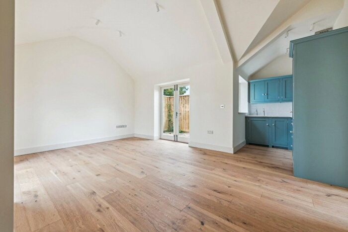 2 Bedroom Terraced House For Sale In Oxford Road, Burford, Oxfordshire, OX18