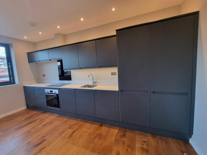 1 Bedroom Flat To Rent In Arcadia Avenue, Finchley, N3