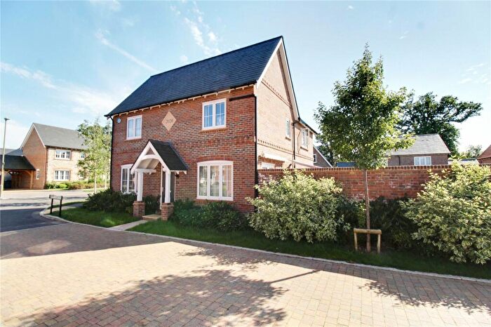 2 Bedroom Semi-Detached House For Sale In Brick Work Lane, Hook, RG27