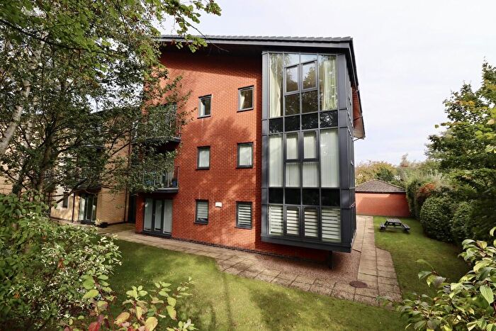 3 Bedroom Penthouse For Sale In Manton Road, Lincoln, LN2