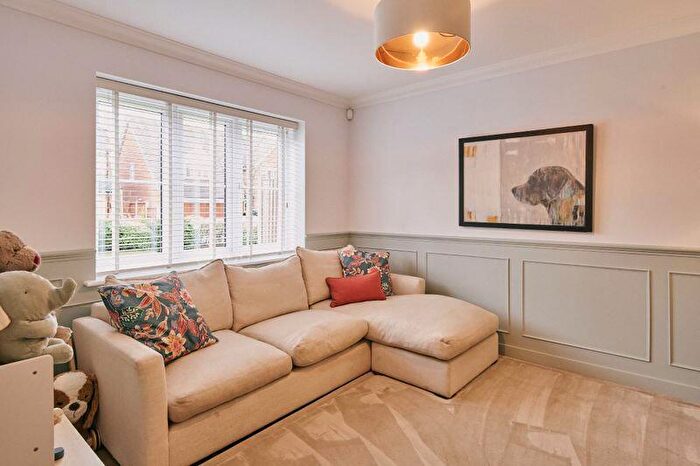 4 Bedroom Detached House For Sale In Pearmain Garden, Hagley, DY9
