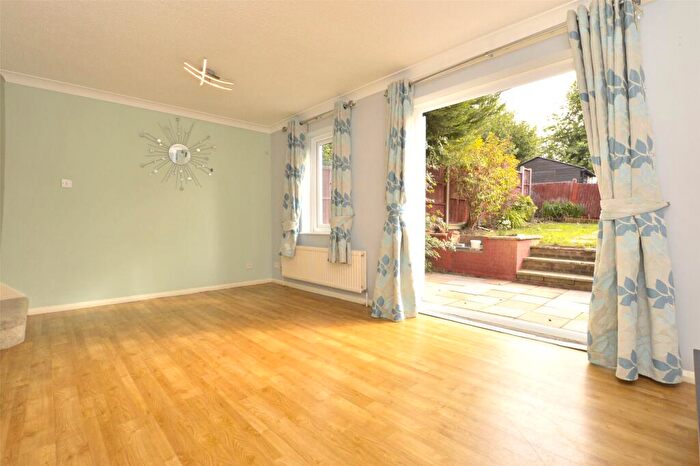 3 Bedroom Semi-Detached House To Rent In Knighton Road, Redhill, Surrey, RH1