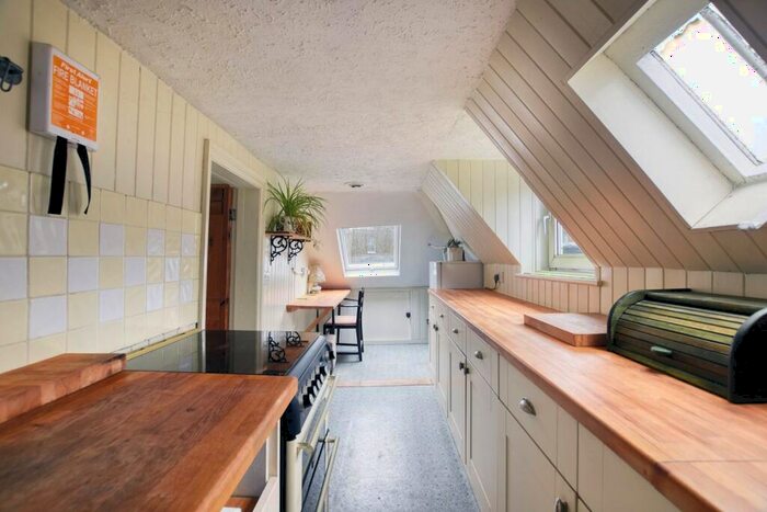 2 Bedroom Flat To Rent In Ribblesdale Road London, N8