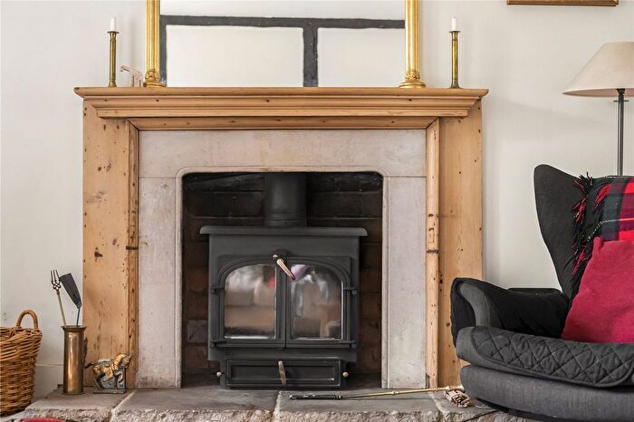 6 Bedroom Detached House For Sale In Scarletts Lane, Kiln Green, Reading, Berkshire, RG10