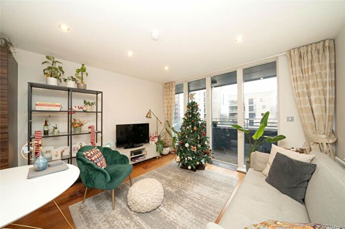 1 Bedroom Apartment To Rent In Roffo Court, Boundary Lane, Camberwell, SE17