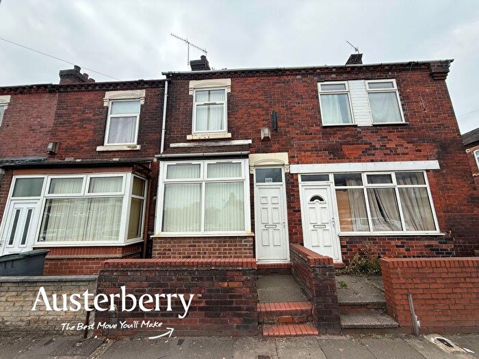 4 Bedroom Terraced House For Sale In Victoria Road, Stoke-On-Trent, ST1