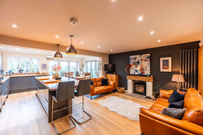 3 Bedroom Cottage For Sale In Salem Cottages, Burnetts Lane, West End, Southampton, SO30