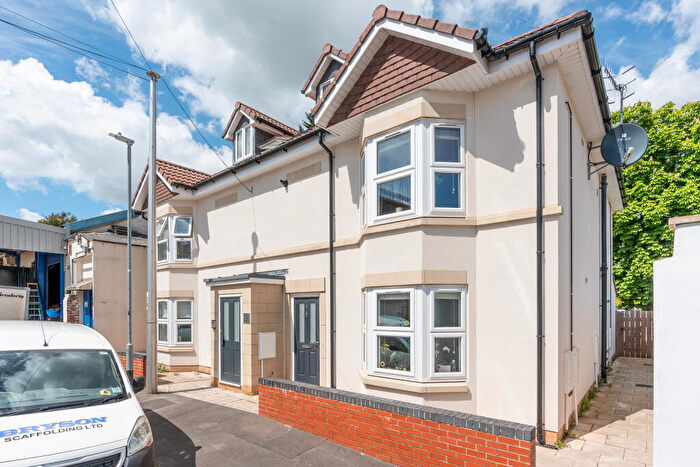 1 Bedroom Flat For Sale In Lynwood House, Lynwood Road, Ashton, Bristol, BS3