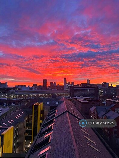 2 Bedroom Penthouse To Rent In Chapeltown Street, Manchester, M1