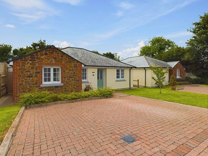3 Bedroom Bungalow For Sale In Callington, PL17