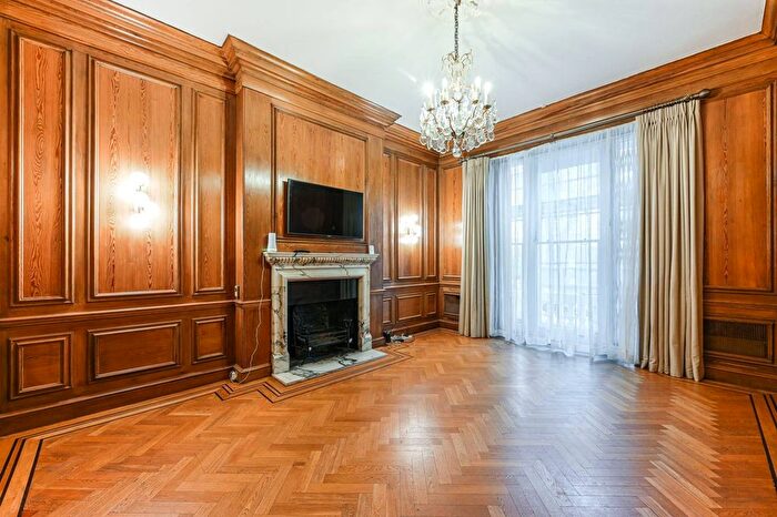 7 Bedroom Property To Rent In Kensington Gate, Kensington, London, W8