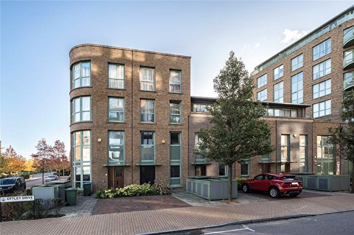 4 Bedroom Detached House To Rent In Ottley Drive, Kidbrooke Village, London, SE3