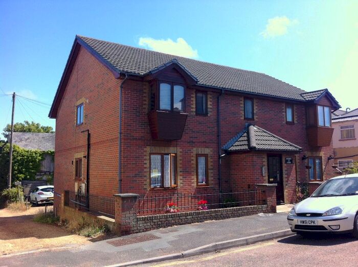 2 Bedroom Flat To Rent In Fitzroy Street, Sandown, PO36