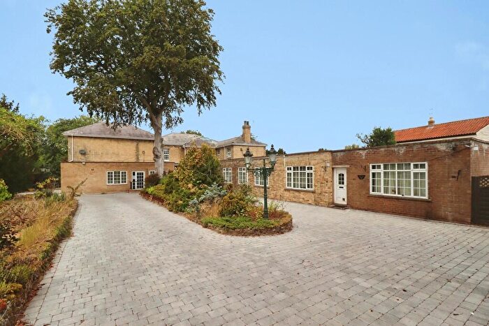 11 Bedroom Detached House For Sale In High Street, Caenby, LN8