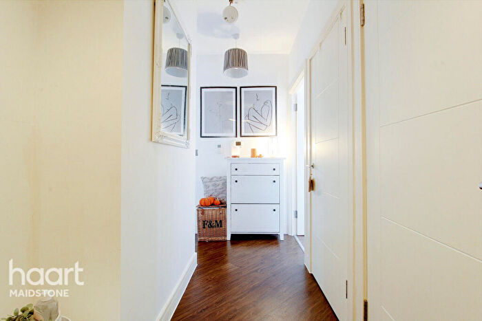 2 Bedroom Apartment For Sale In Knightrider Street, Maidstone, ME15