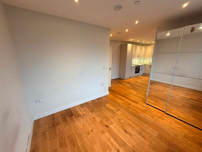 Studio To Rent In Archer Court, Feltham, London, TW13