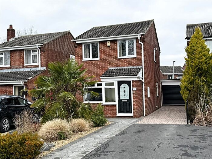 2 Bedroom Detached House For Sale In Coniston Close, Durham, DH1