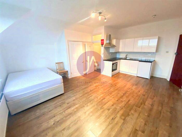 Studio To Rent In Fawley Road, West Hampstead, London, NW6