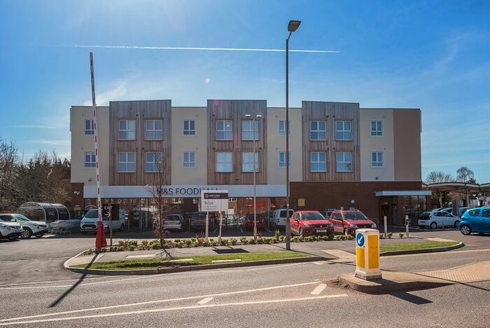 1 Bedroom Flat To Rent In The Ridgeway, St.Albans, AL4