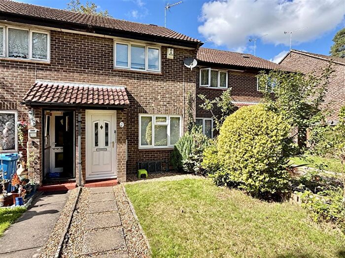 2 Bedroom Terraced House For Sale In Martin Close, Creekmoor, BH17