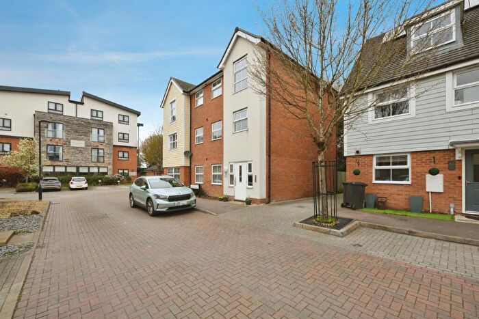 1 Bedroom Apartment For Sale In Plaxton Way, Ware, SG12