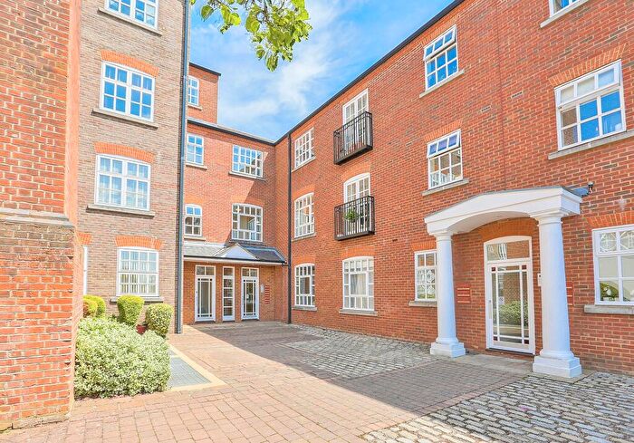 2 Bedroom Apartment To Rent In Milliners Court, Lattimore Road, St Albans, Herts, AL1