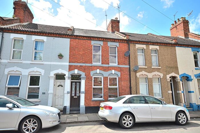 2 Bedroom House To Rent In Shakespeare Road, Northampton, NN1