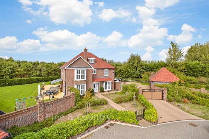 4 Bedroom Detached House For Sale In Kilndown Place, Stelling Minnis, Kent, CT4