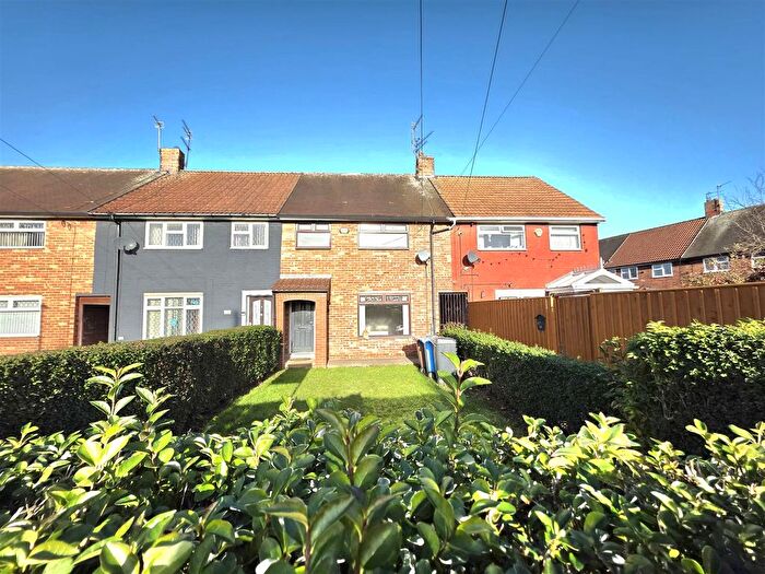 3 Bedroom Terraced House To Rent In Duddon Grove, Hull, HU8