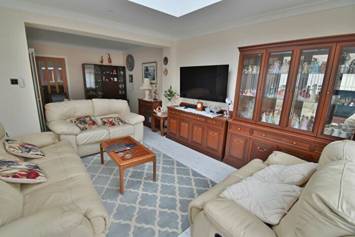 3 Bedroom Detached Bungalow For Sale In Mayfield Drive, Ferndown, BH22
