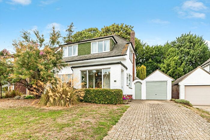 3 Bedroom Detached House For Sale In Foyle Park, Basingstoke, Hampshire, RG21