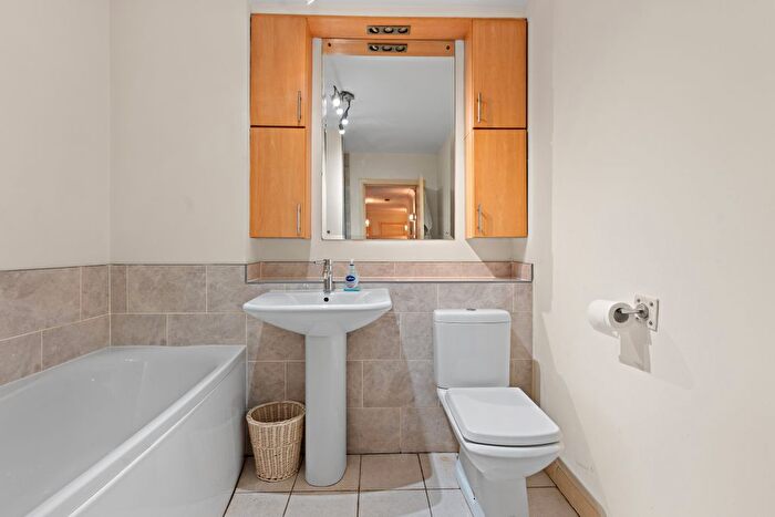 1 Bedroom Flat For Sale In Flat, Camphill Avenue, Shawlands, Glasgow, G41