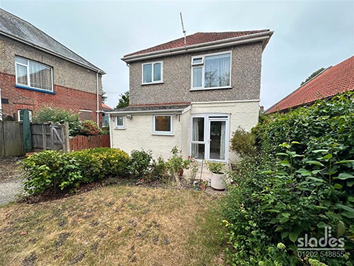 1 Bedroom Flat For Sale In Charminster Road, Charminster, Bournemouth, BH8