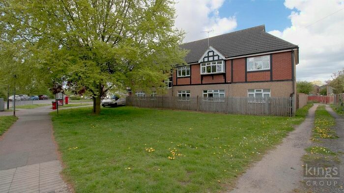 2 Bedroom Flat To Rent In Manor Parade, Hatfield, AL10