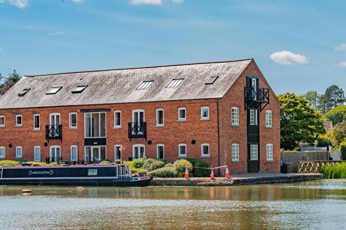 2 Bedroom Flat For Sale In Union Wharf, The Dockhouse Union Wharf, LE16