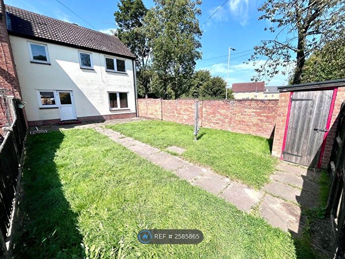 3 Bedroom End Of Terrace House To Rent In Oulton Rd, Norwich, NR6